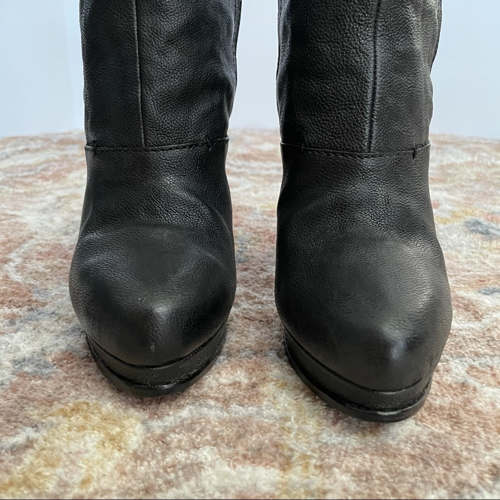 Vera Wang Marilyn Booties Black Leather EUC Size 7 - Picture 9 of 15